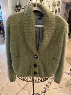 Vintage Venesha 80% Angora Cardigan Sweater Jacket Sage Green Fuzzy Lined S